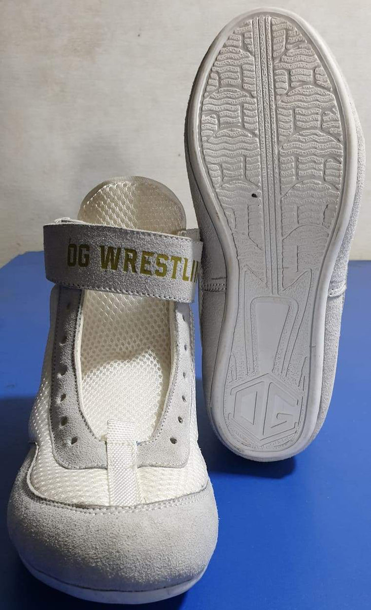 80s on sale wrestling shoes